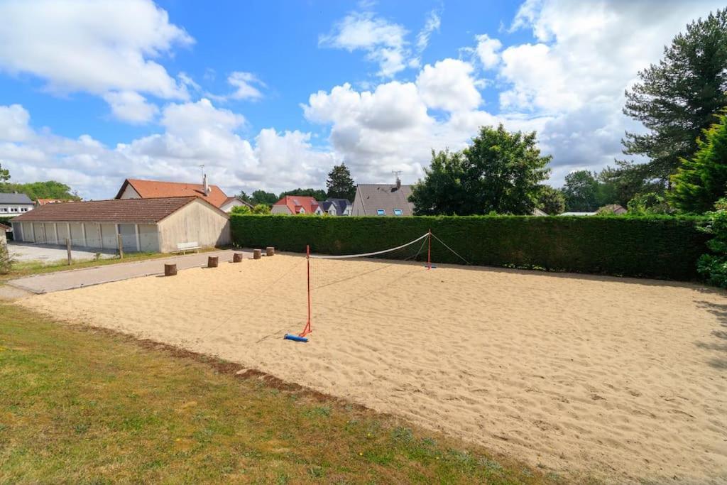 Grand Ecran, Piscine, Beach-Volley, Petanque Inclus Cucq Exterior foto